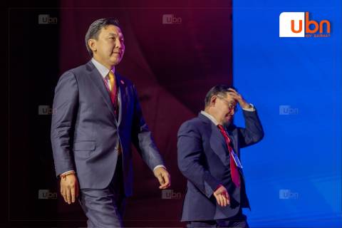 УДИРДАХ ЗӨВЛӨЛ: Г.Занданшатарыг Ерөнхий сайдаас чөлөөлөхийг дэмжлээ