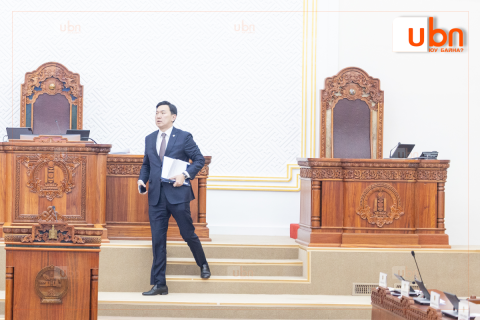 ЧУУЛГАН: Ерөнхий сайдад нэр дэвшсэн Н.Учралыг УИХ-ын даргаас чөлөөллөө