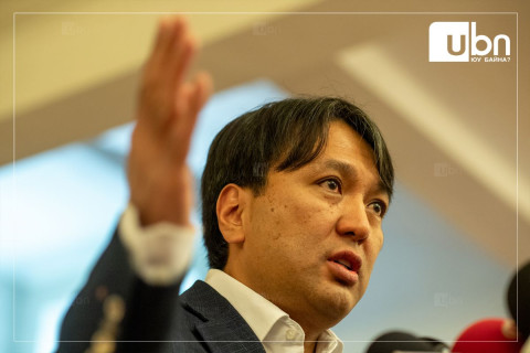 Т.Доржханд: ЗГ-т урт хугацаагаар хамтрах хэрэгтэй. Цүнх гэх мэт жижиг асуудлаас болж Засгийн газар нь унаад байвал хэцүү