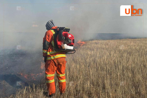Хэнтий, Сүхбаатар аймагт гарсан хээрийн түймрийг унтраахаар ажиллаж байна