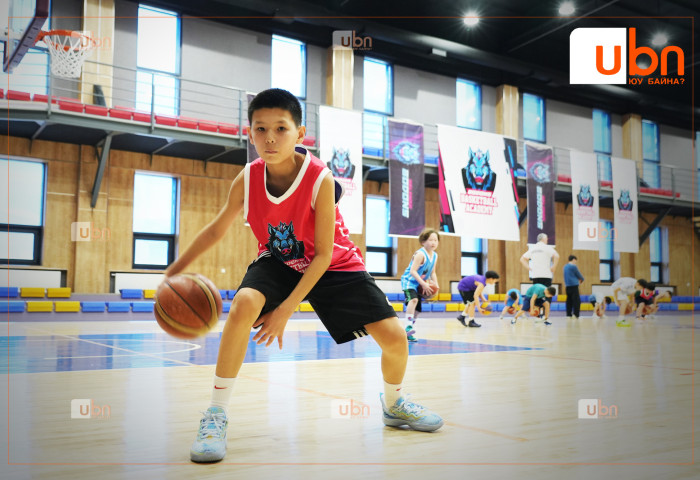 Б.Алтан-Оч: Наба ах над руу ажил хийх үү, 20 саяын гэрээ байгуулъя гэж бичсэн