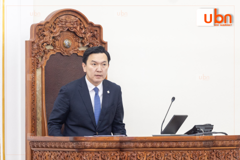 “Олон мега төслөө эрэмбээр нь хойшлуулах хэрэгтэй“