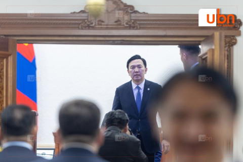 Н.Учрал: Төрийн алба хаагчдыг ажлын бус цагаар ажиллуулдгийг хориглох хэрэгтэй