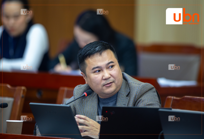 П.Сайнзориг: Улстөржилт чинь хэрээс хэтэрлээ гишүүд ээ. Хутгалдахгүй юм гэж алга