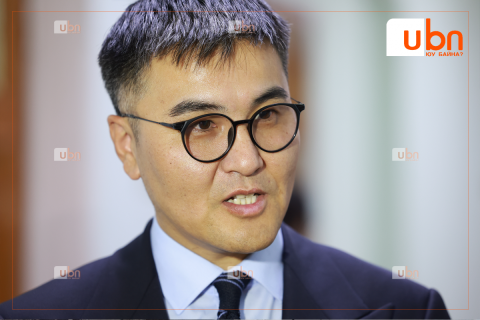 Ч.Лодойсамбуу: Юун их айж сандарч, жагсаал цуглаандаа тулж, айл гэрийн хаяг зарлаж, нэр ус зодоон цохион болоод байгаа юм.