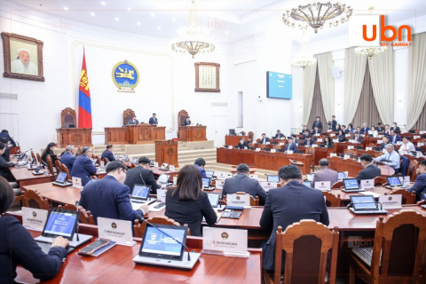 ЧУУЛГАН: Т.Мөнхсайханы санаачилсан “Сургуулийн орчны эрүүл мэнд, аюулгүй байдлын тухай“ хуулийн төслийг хэлэлцэнэ