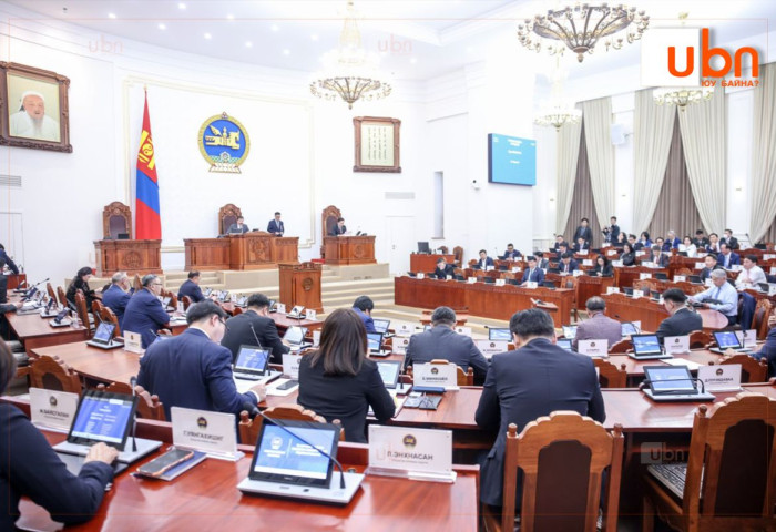 ЧУУЛГАН: Т.Мөнхсайханы санаачилсан “Сургуулийн орчны эрүүл мэнд, аюулгүй байдлын тухай“ хуулийн төслийг хэлэлцэнэ