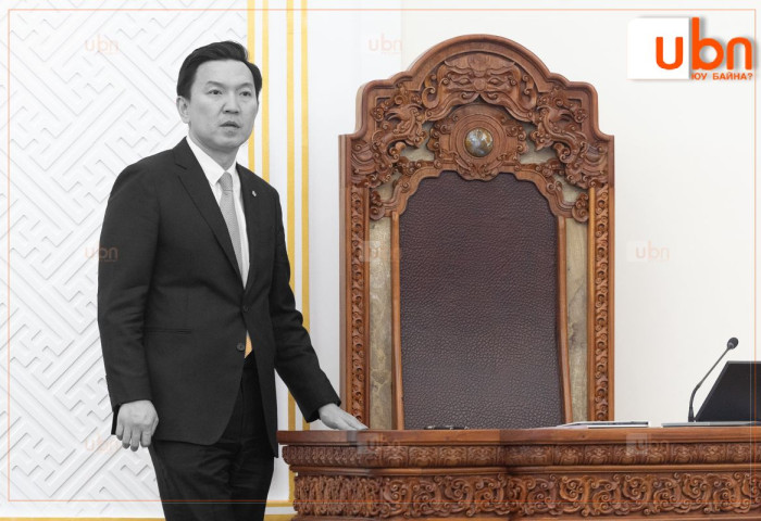 Залуучуудаа гудамжинд гаргаж, эмэгтэйчүүдээ түлхэж хиймлээр нэгдсэн У.Хүрэлсүхийн “7-р Засгийн газар”