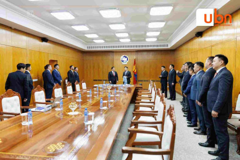 Х.Ганхуяг: Шадар сайдаар 5 сар ажиллахдаа 5 том хуулийн төслийг шинэчлэн боловсруулж, УИХ-аар 2 хуулийн төслийг амжилттай батлууллаа