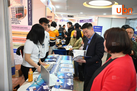 “Баянгол Боловсрол-2026” үзэсгэлэнд их дээд сургуулиудаас гадна 10 гаруй орны 300 гаруй боловсролын байгууллага оролцлоо