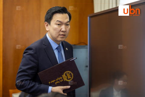 ТАНИЛЦ: Н.Учралын ЗГ-т үлдэж ажиллах ерөнхий чиг үүргийн 4 дэд сайд