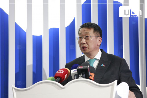 Л.Энх-Амгалан: Багш нарын цалингийн асуудлаар хууль зөрчиж тушаал бэлдсэн, зөвшөөрсөн бүх хүнд хариуцлага тооцож, хуулийн байгууллагад шилжүүлнэ