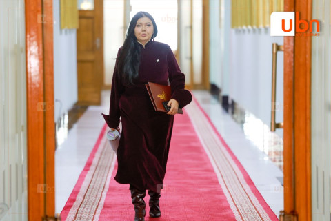 М.Нарантуяа-Нарагийн ёс зүйн асуудлаарх иргэдийн гомдлыг хэлэлцэх хурлын ИРЦ ХҮРСЭНГҮЙ