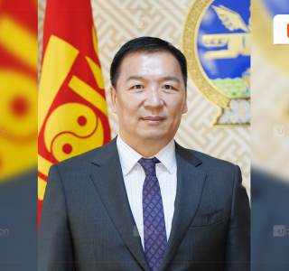 ЗТЯ-ны Төрийн нарийн бичгийн дарга Б.Насантогтоход холбогдох хэрэгт 7,5 тэрбум төгрөгийн 17 үл хөдлөх хөрөнгө, 3 тээврийн хэрэгслийг битүүмжиллээ