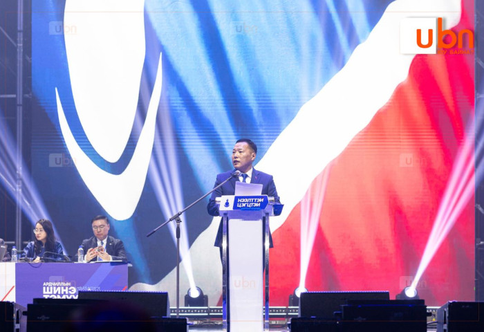 О.Цогтгэрэл: Өмнөх даргаа “буудаж“ хаяад дараагийн даргаа баатраар тодруулдаг МАН-ын тоглоом өнөө цагт ч үргэлжилж байна