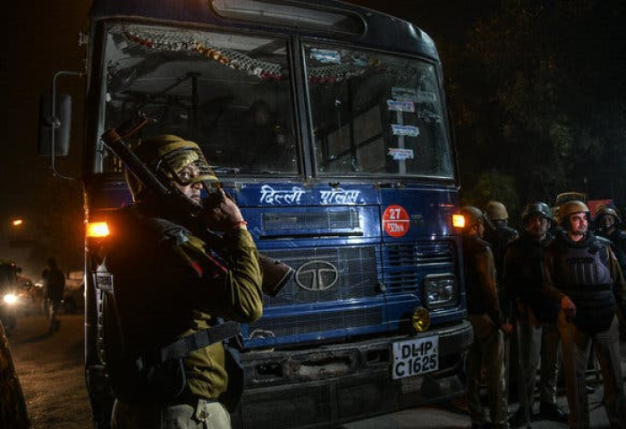 Шугамын автобусууд халдлагад өртөж, 25 хүн амиа алджээ