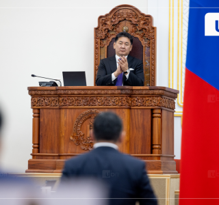 Ерөнхийлөгчөөс өргөн мэдүүлсэн “УИХ-ын гишүүнийг эгүүлэн татах“ хуулийг УИХ-аар хэлэлцэхийг дэмжлээ