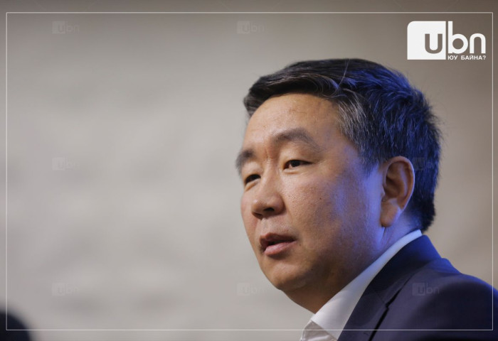 Д.Мөнх-Эрдэнэ: О.Цогтгэрэл өөрийнхөө компанийн туслахыг ЕНБД-д зүтгүүлэх гэж оролдсон