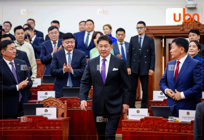 Ерөнхийлөгчөөс өргөн мэдүүлсэн “УИХ-ын гишүүнийг эгүүлэн татах“ хуулийг УИХ-аар хэлэлцэх эсэх санал хураалтыг ирэх Пүрэв гарагт хийнэ