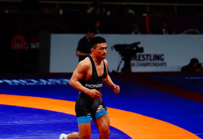 Т.Тулга, Б.Мөнх-Эрдэнэ нар Азийн аваргаас мөнгөн медаль хүртлээ