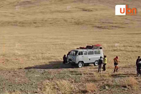 СЭРЭМЖЛҮҮЛЭГ: Сурагчдыг тээвэрлэж явсан автобус машинтай мөргөлдсөнөөр нэг хүүхэд аавтайгаа, хоёр хүүхэд эмээтэйгээ, замын автобусанд дайгдсан иргэн гээд нийт 3 гэр бол хорвоог ОРХИЛОО