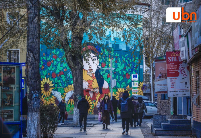 ӨГЛӨӨНИЙ МЭНД: Улаанбаатарт 13 хэм дулаан