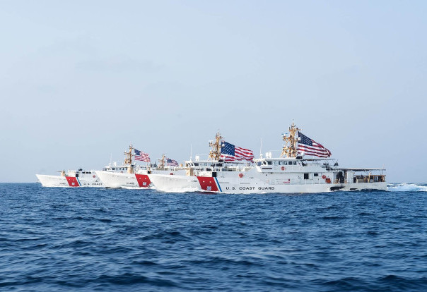 АНУ Ормузын хоолойг бүсэлжээ