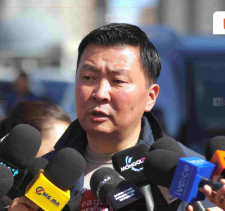 Э.Бат-Амгалан: “Солонго 1,2” төслийн эхний 2500 айлын орон сууцыг наадмын дараа Улсын комисст хүлээлгэн өгөхөөр ажиллаж байна