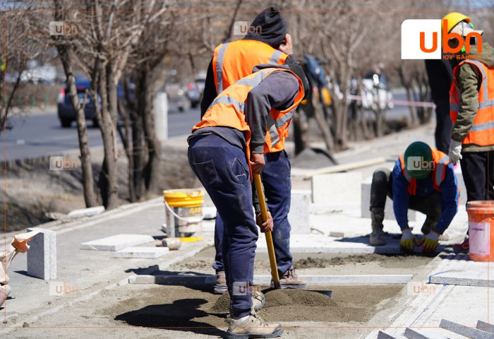 Нарны гүүрнээс Баруун дөрвөн зам хүртэлх явган хүний зам, талбайг бүхэлд нь шинэчилнэ