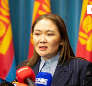 ЗГХЭГ-ын тэргүүн дэд дарга Ш.Раднаасэдийг чөлөөлж, Б.Батцэцэгийг томилжээ