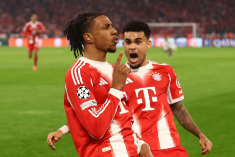 Байерн Мюнхен, Арсенал багууд шигшээ дөрөвт шалгарлаа