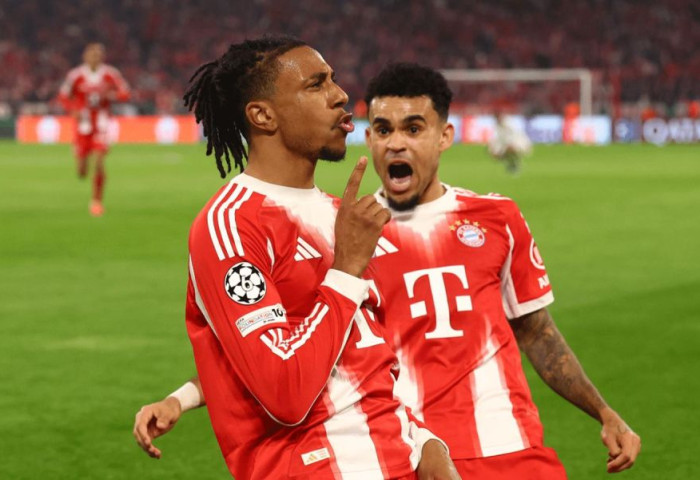 Байерн Мюнхен, Арсенал багууд шигшээ дөрөвт шалгарлаа