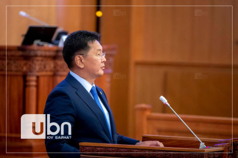 ШУУД: Ерөнхийлөгчийн “УИХ-ын гишүүнийг эгүүлэн татах“ хуулийг хэлэлцэх эсэх санал хураалтыг явуулах гэж байна