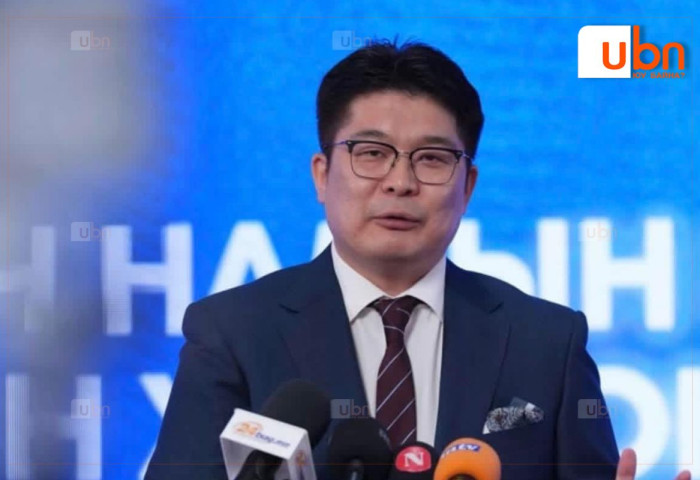 Б.Ган-Очир Ардчилсан залуучуудын холбооны ерөнхийлөгчийн ажлаа хүлээлгэн өгөхөөр болжээ