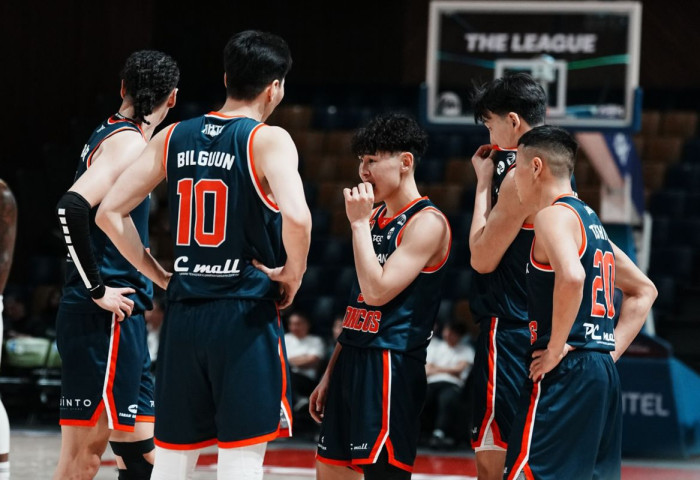 Хүлэгүүд өнөөдөр хожвол 10 дахь аваргын цомоо өргөнө