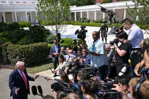 Д.Трамп: Ирэх амралтын өдрүүдэд хэлэлцээ болж магадгүй