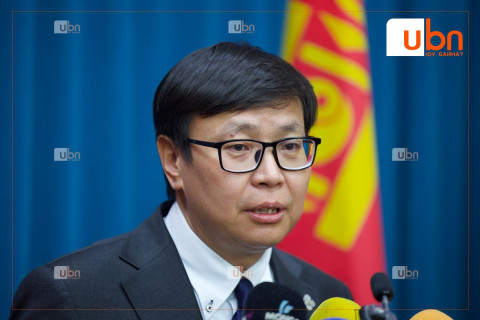 П.Наранбаяр: Л.Энх-Амгалан сайд аа, ХҮН нам руу, өмнөх сайд руугаа бүх бурууг чихчихээд, өөрөө цэвэр үлдэх гэж байвал тийм юм байхгүй шүү