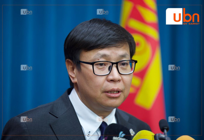 П.Наранбаяр: Л.Энх-Амгалан сайд аа, ХҮН нам руу, өмнөх сайд руугаа бүх бурууг чихчихээд, өөрөө цэвэр үлдэх гэж байвал тийм юм байхгүй шүү
