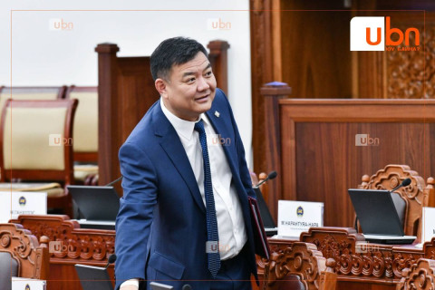 Р.Батболд: Туулын хурдны зам түгжрэлийг 30 хувиар бууруулна гэдэгт итгэхгүй байна