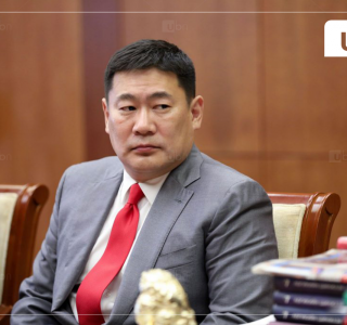 Л.Оюун-Эрдэнийг улс төрд нөлөө бүхий этгээд албан тушаалаа урвуулан ашиглах, мөнгө угаах гэмт хэрэгт холбогдуулан шалгаж байна