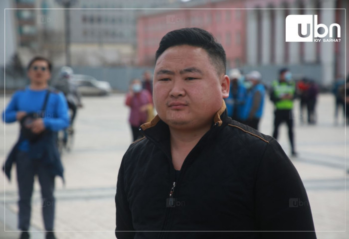 Жагсаал хийсэн А.Отгонбаатарт ахмадууд 3 сая 248 мянган төгрөгийн хандив өгчээ