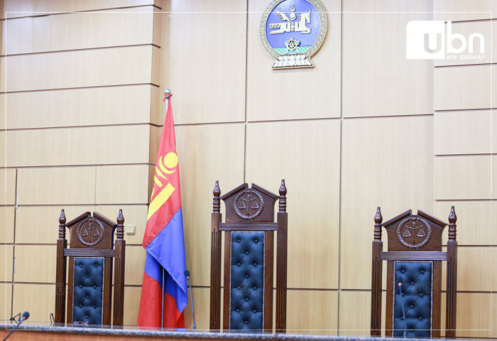 Мансууруулах бодис улсын хилээр нэвтрүүлэхийг завдсан эмэгтэйд 3.6 жилийн хорих ял оноожээ