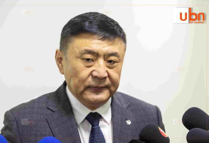 ЭМЯ-ны Төрийн нарийн бичгийн дарга асан Д.Очирбат бусдад давуу байдал бий болгож, шаардлага хангаагүй хүнийг тэтгэлэгт хөтөлбөрт сонгон шалгаруулжээ