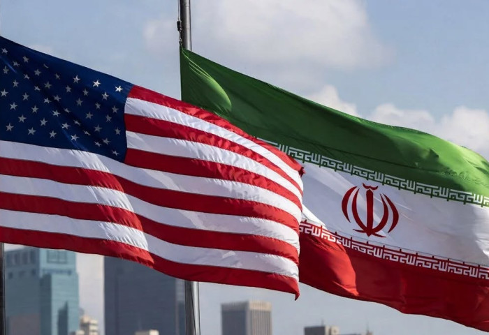 Иран хэлэлцээ хийхээс татгалзаж, Доналд Трамп гал зогсоох горимыг сунгав