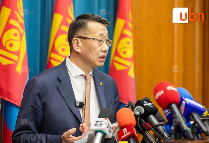 Л.Энх-Амгалан: Тавдугаар сарын 1-нээс боловсролын салбарынхан бүх нэмэгдлүүдээ нэмэгдсэн цалингаасаа тооцуулж авна