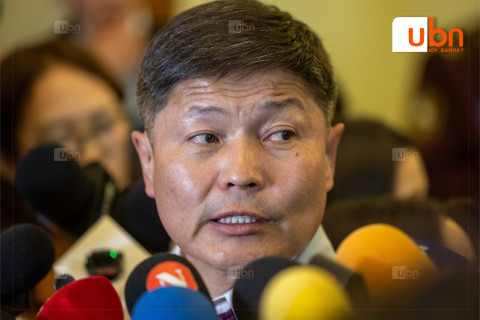 Х.Нямбаатар: Миний охин одоохондоо эрүүл мэндийн асуудалтай байгаа. Үүнийг өнгөрөөж байгаад оролдоорой найз аа