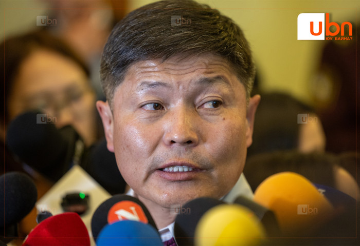 Х.Нямбаатар: Миний охин одоохондоо эрүүл мэндийн асуудалтай байгаа. Үүнийг өнгөрөөж байгаад оролдоорой найз аа