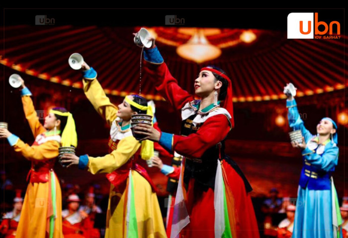 Уран бүтээлчид Астана хотноо анх удаа “Монголын сайхан орон” тоглолтоо өргөн барилаа