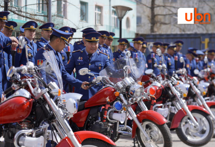 Мотоциклийн “А“ ангиллын үнэмлэх олгох сургалтад 50 гаруй алба хаагч хамрагдаж байна