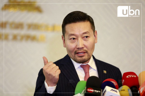 Х.Ганхуяг: Гар утастай лайв хийдэг бүхэн дурын уул уурхайг зогсоодог нь үнэн шүү дээ